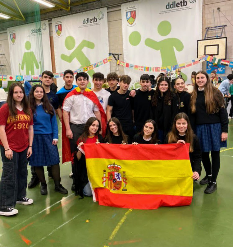 Conocer a otros estudiantes internacionales del colegio puede ayudar en la integración.